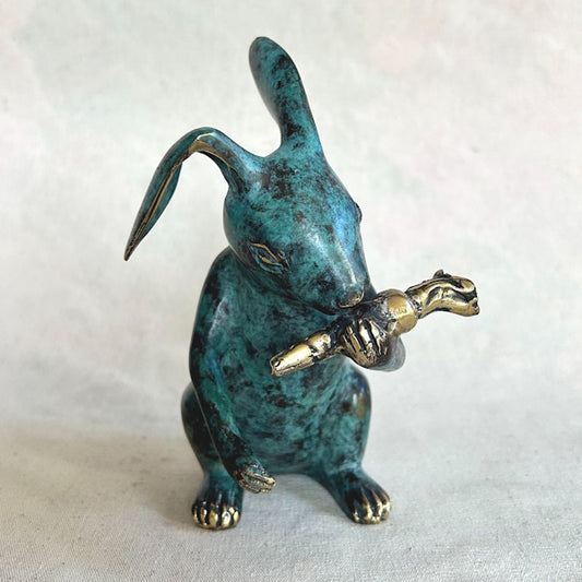 Bronze Rabbit Eating Carrot 16cm